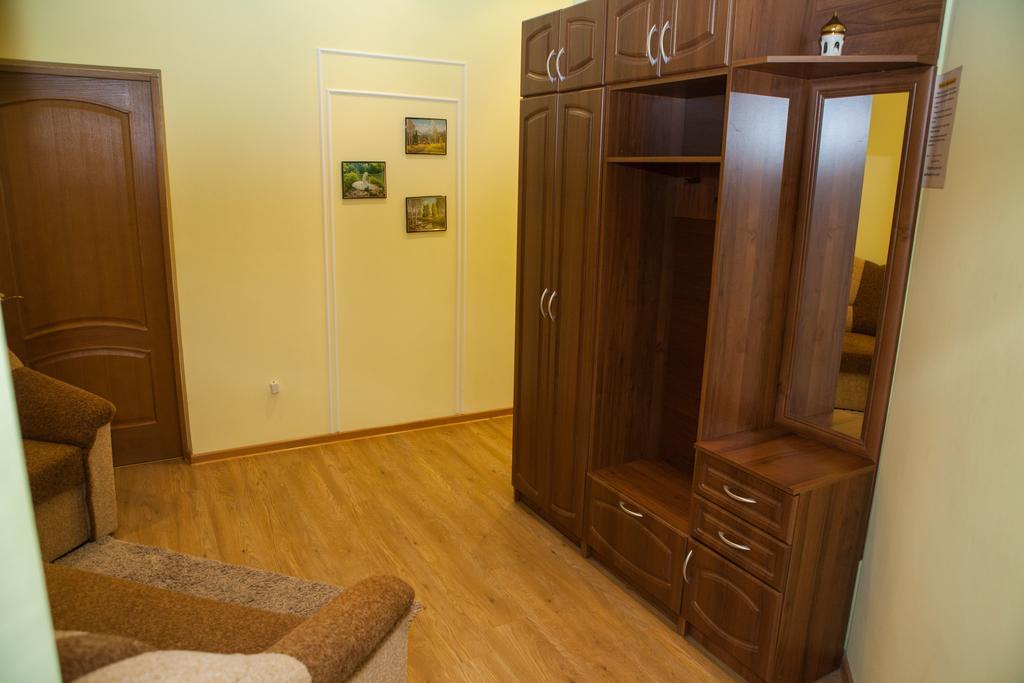 Apartment In 2 Min From Poznyaky Metro Station Kiev Buitenkant foto